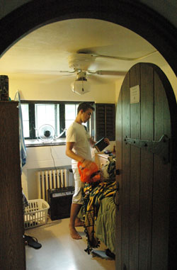 Seminarian Kyle Field, a freshman at Bishop Brut&eacute; College Seminary in Indianapolis, moves into his room at the seminary on Aug. 13. Field is a member of St. John the Apostle Parish in Bloomington. (Photo by Sean Gallagher)