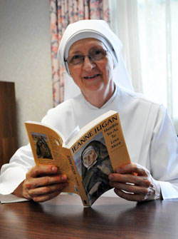 Sister Margaret Knebel, a Little Sister of the Poor and native of Jasper, Ind., enjoys sharing stories about the life and mission of St.&nbsp;Jeanne Jugan. (Photo by Mary Ann Wyand)