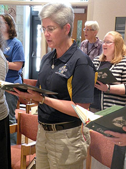 Benedictine sisters Mary Nicolette Etienne, left, and Heather Jean Foltz, right, pray with fellow members of Our Lady of Grace Monastery in Beech Grove in the community&rsquo;s chapel. Both sisters seek God in the life that they share with other Benedictine sisters living in community. (Photo by Katie Chrisman)
